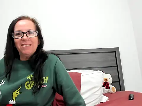 Snapshot of peachgoddess chatting on December 4, 2025, 3:32 pm peachgoddess online show from December 4, 2025, 3:32 pm