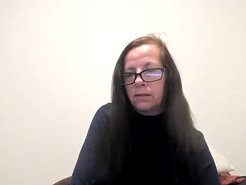 Snapshot of peachgoddess chatting on February 4, 2026, 12:11 pm peachgoddess online show from February 4, 2026, 12:11 pm