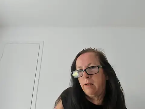 peachgoddess online show from May 3, 2026, 1:17 pm
