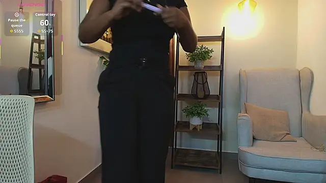 Coral Lise online show from September 26, 2025, 11:14 am