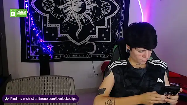 lovelockedlips online show from September 9, 2025, 3:28 am