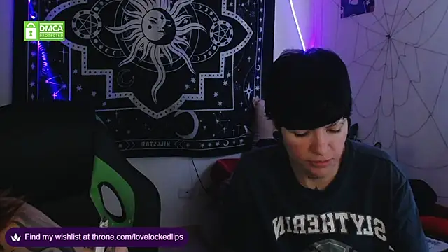 lovelockedlips online show from October 12, 2025, 7:35 pm