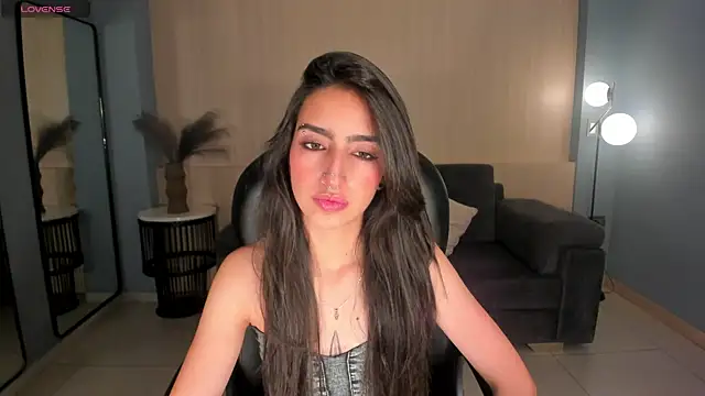 LarisaSmirnov online show from September 17, 2025, 4:25 am