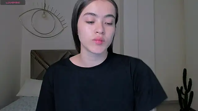 MaiaCollins online show from February 4, 2026, 5:41 pm