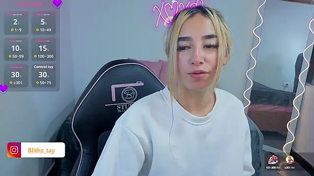 Malory tay1 online show from September 26, 2025, 7:07 pm