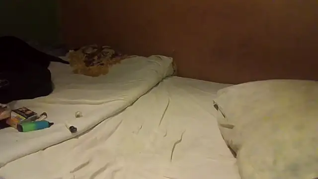 JoaoPinto0 online show from September 13, 2025, 12:54 am