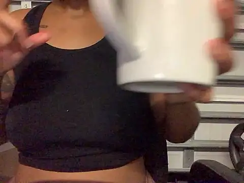 urgeminibrat online show from December 4, 2025, 3:49 am