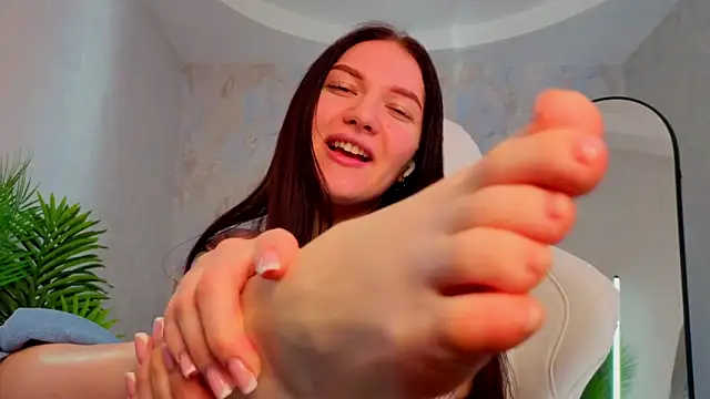 babyisperfect online show from April 2, 2026, 4:10 am