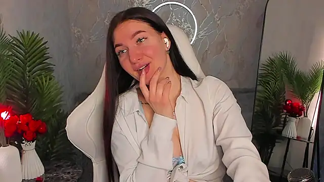 babyisperfect online show from April 19, 2026, 1:16 am