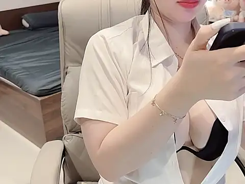 Nabiii6868 online show from April 18, 2026, 6:23 pm