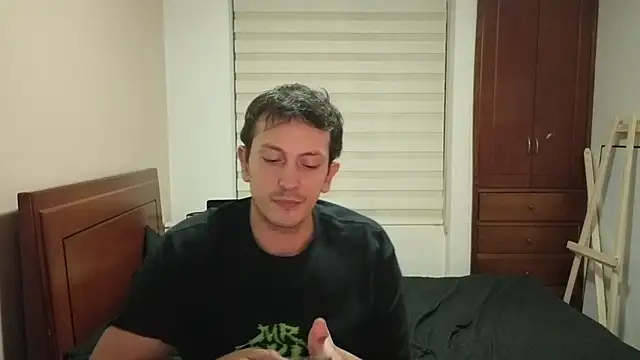 hardaftercum online show from April 6, 2026, 4:46 am