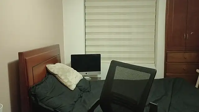 hardaftercum online show from April 21, 2026, 2:51 am