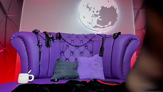 ammytorrez  online show from April 21, 2026, 11:49 am