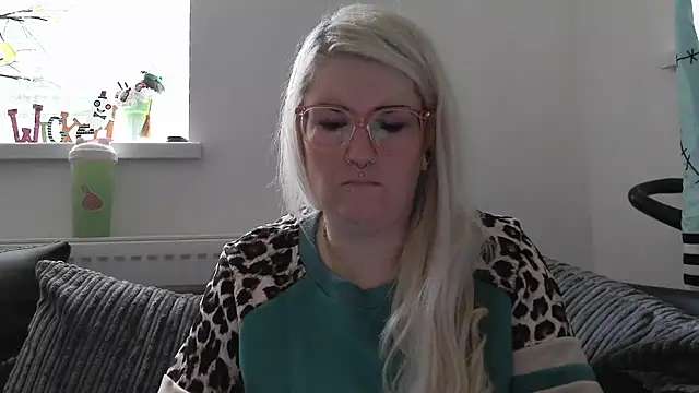 Sizzling Indie36 online show from October 24, 2025, 8:33 am