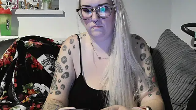 Sizzling Indie36 online show from October 31, 2025, 1:06 am