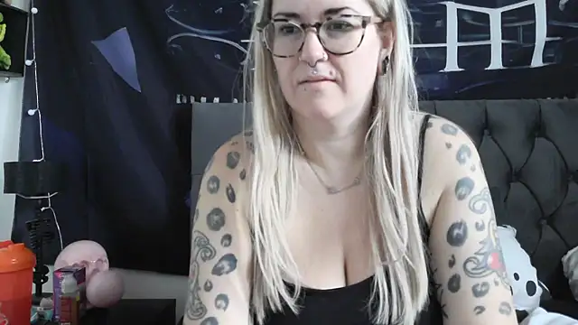 Sizzling Indie36 online show from December 14, 2025, 12:10 pm