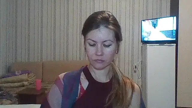 Eva Neon online show from September 25, 2025, 6:33 pm