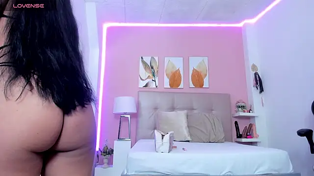 Molly h0t online show from April 21, 2026, 12:33 pm