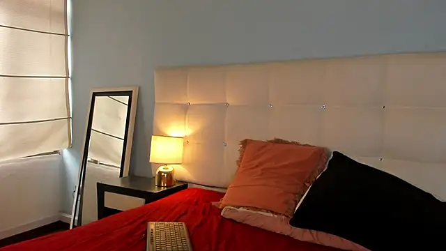 Moon  April online show from September 8, 2025, 8:08 pm