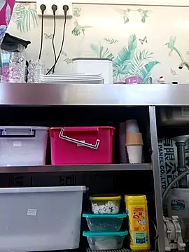 emiliemilf online show from April 4, 2026, 10:29 pm