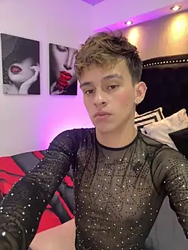 Snapshot of LiamWildx20 chatting on March 9, 2026, 5:44 am LiamWildx20 online show from March 9, 2026, 5:44 am