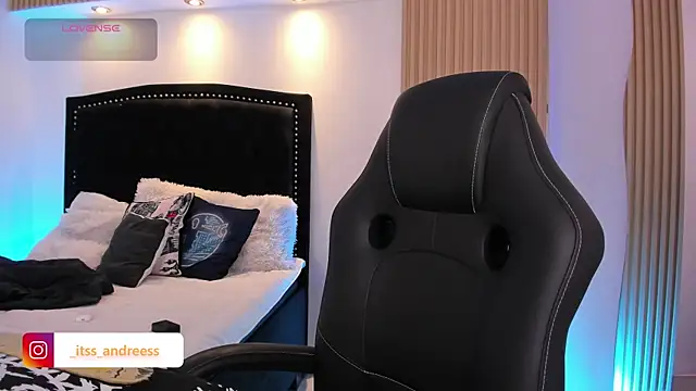 LiamWildx20 online show from July 18, 2026, 4:05 am