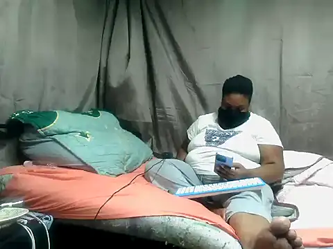 Berrylick online show from April 14, 2026, 7:58 am