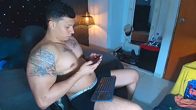 ethan dalton  online show from December 1, 2025, 1:21 am