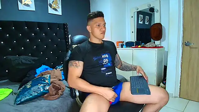 ethan dalton  online show from April 22, 2026, 3:42 am