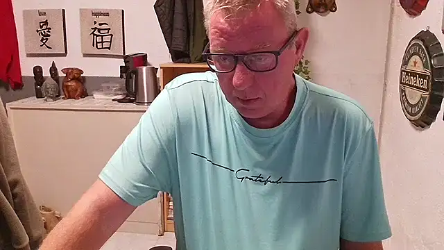 JamesBauer online show from April 20, 2026, 4:15 am