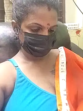 poojaa-rani online show from November 2, 2025, 5:48 pm