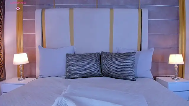 laurencarter1 online show from April 25, 2026, 10:40 pm