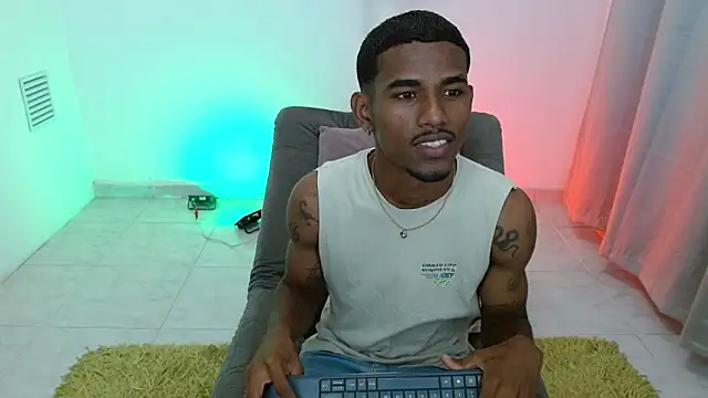 Snapshot of josua_smith chatting on November 24, 2025, 12:32 am josua smith online show from November 24, 2025, 12:32 am