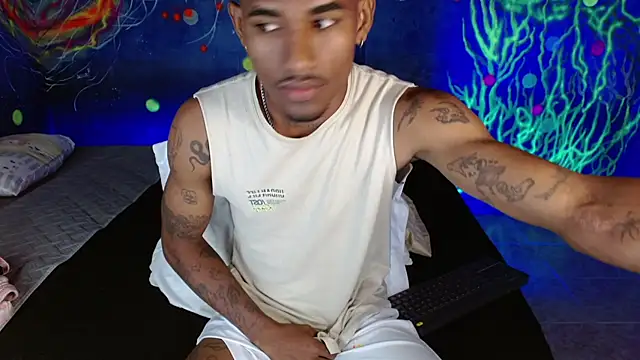 Snapshot of josua_smith chatting on December 1, 2025, 12:48 am josua smith online show from December 1, 2025, 12:48 am