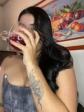 andrea gomes  online show from June 26, 2026, 8:08 am