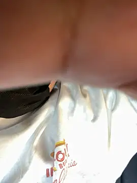 flower chan online show from April 3, 2026, 8:01 am