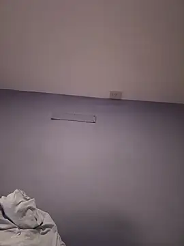 Coco-sarli online show from February 23, 2026, 2:42 am