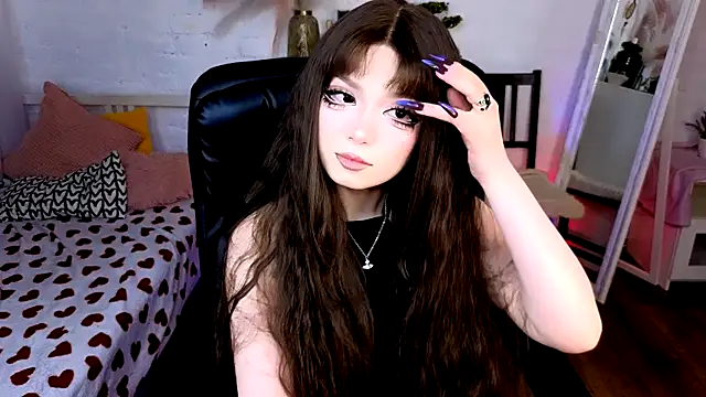 maddymystie online show from July 25, 2026, 2:47 pm