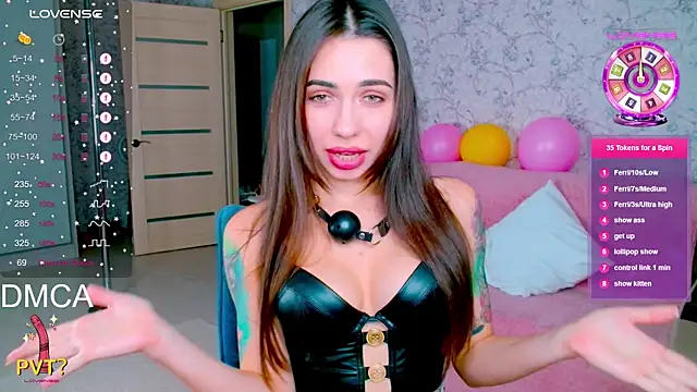 Snapshot of vinkiepinkie chatting on September 14, 2025, 5:12 pm vinkiepinkie online show from September 14, 2025, 5:12 pm