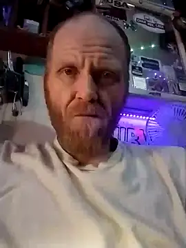 Snapshot of bigdguy6969 chatting on June 20, 2026, 5:21 am bigdguy6969 online show from June 20, 2026, 5:21 am