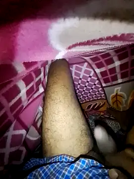 hot integer online show from November 17, 2025, 4:24 pm