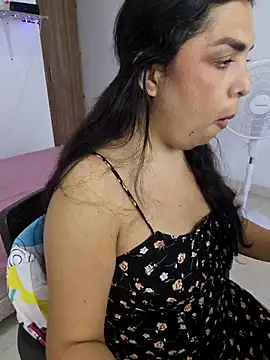 ciacam  online show from November 17, 2025, 3:51 pm