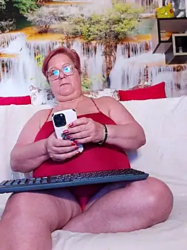 QueenPammy1 online show from February 15, 2025, 1:05 pm