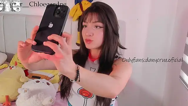 chloee gardner online show from October 7, 2025, 9:56 pm