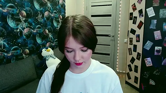 GinnyBlacky online show from October 15, 2025, 4:40 pm