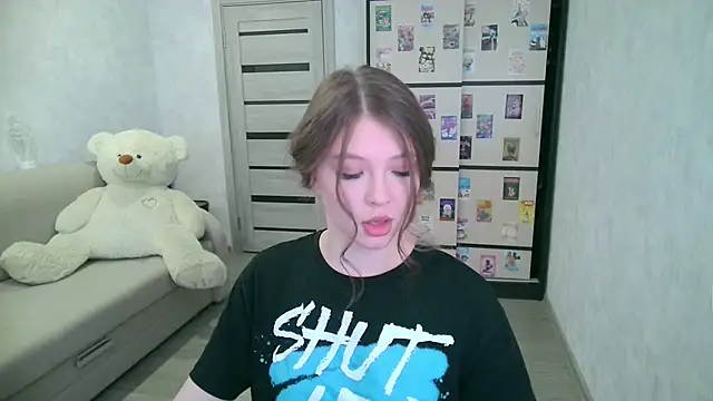 GinnyBlacky online show from June 5, 2026, 5:36 am