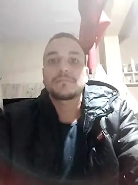 Snapshot of calfran chatting on June 3, 2026, 2:36 am calfran online show from June 3, 2026, 2:36 am