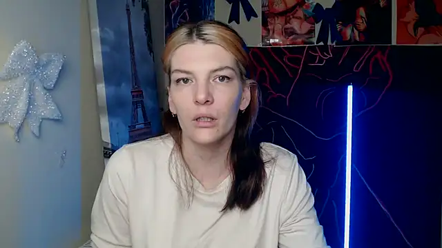 VanessaRey  online show from March 13, 2026, 5:41 pm