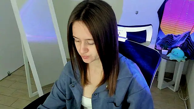 Catherine e online show from October 1, 2025, 6:25 pm