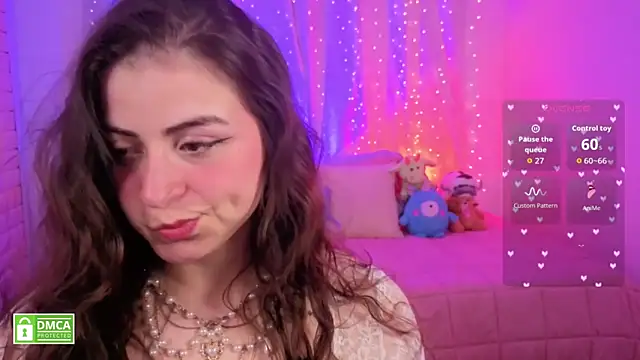 Taiga Cute online show from November 23, 2025, 7:30 am